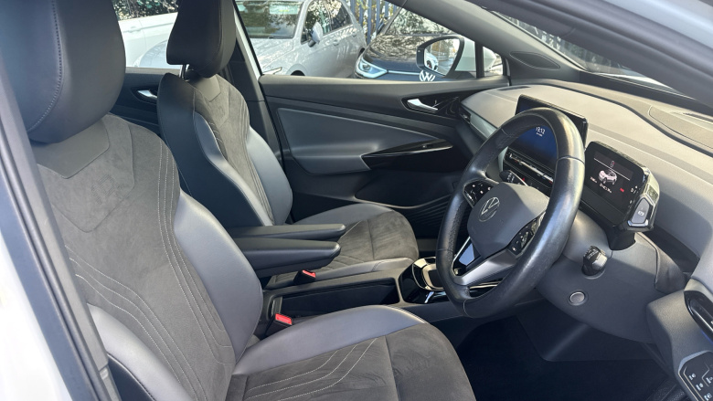 Volkswagen ID.4 109kW Life Pure 52kWh 5dr Auto Electric Estate